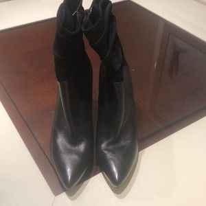 Women’s Guess boots